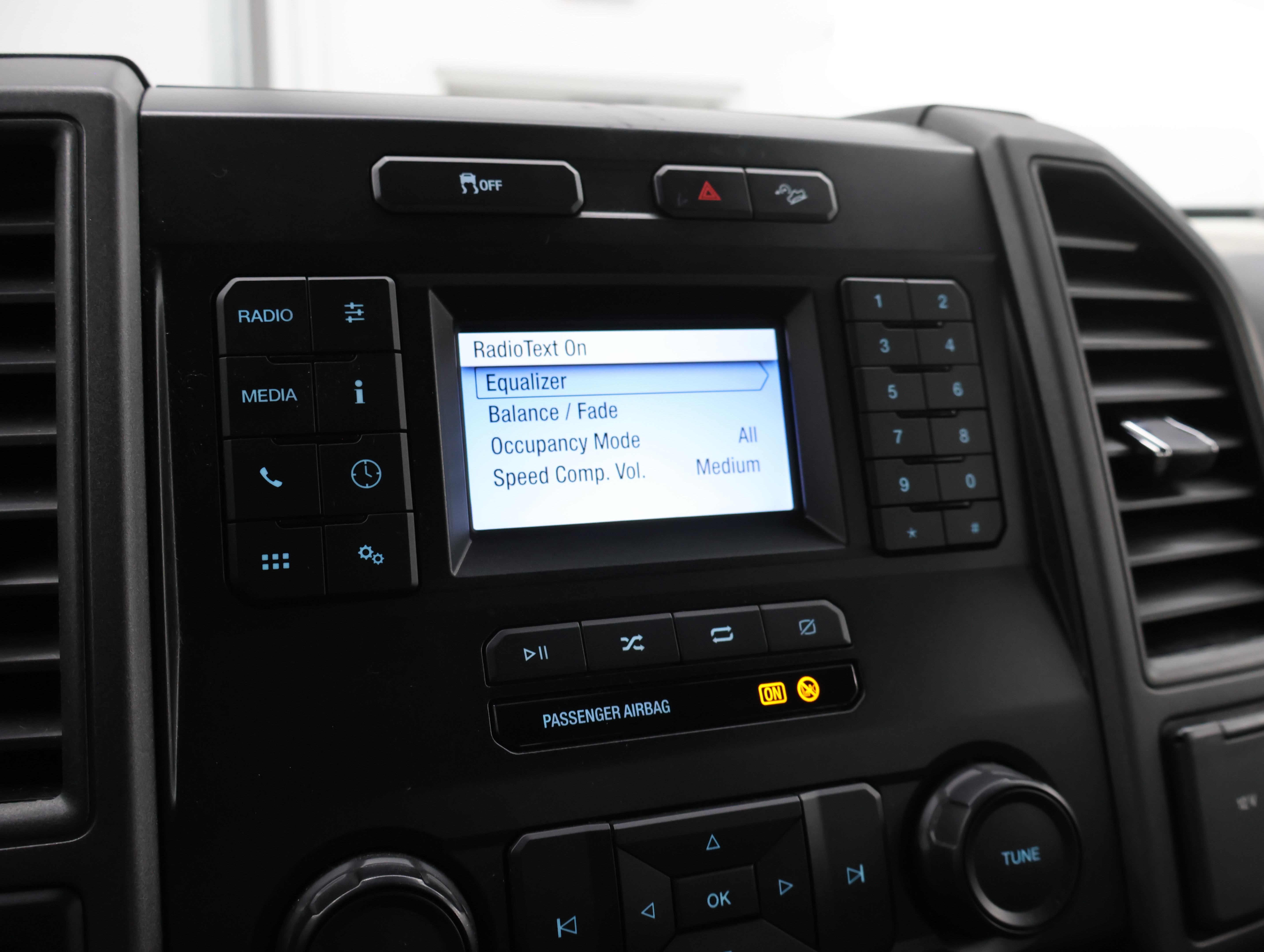 Used 2020 Ford F250 XL w/ STX Appearance Package AWD/4WD image 50