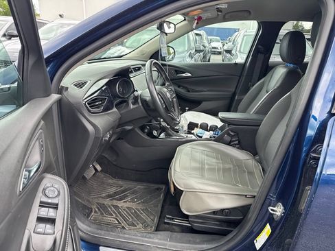 Used 2023 Buick Encore GX Preferred w/ Cold Weather Comfort Package FWD image 9