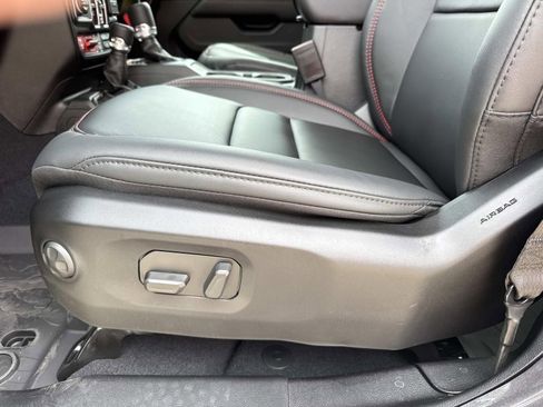 New 2026 Jeep Wrangler Unlimited Rubicon image 15