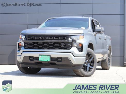 Used 2025 Chevrolet Silverado 1500 Custom w/ LPO, Dark Essentials Package AWD/4WD image 1