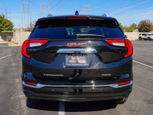 Used 2022 GMC Terrain Denali w/ LPO, Cargo Package image 11