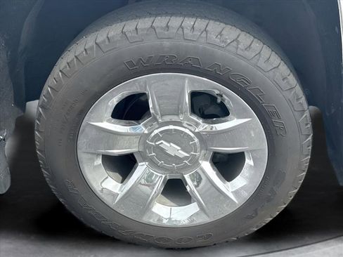 Used 2018 Chevrolet Silverado 1500 LTZ w/ Sport Package image 33