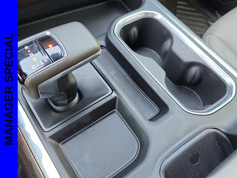 Used 2024 Chevrolet Silverado 1500 LT Trail Boss w/ Convenience Package II AWD/4WD image 22