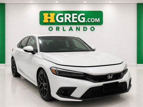 Used 2024 Honda Civic Sport Touring image 4