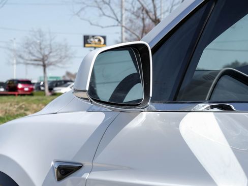 Used 2021 Tesla Model X Long Range image 47