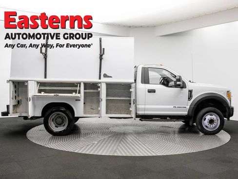 Used 2017 Ford F550 2WD Regular Cab Super Duty image 22