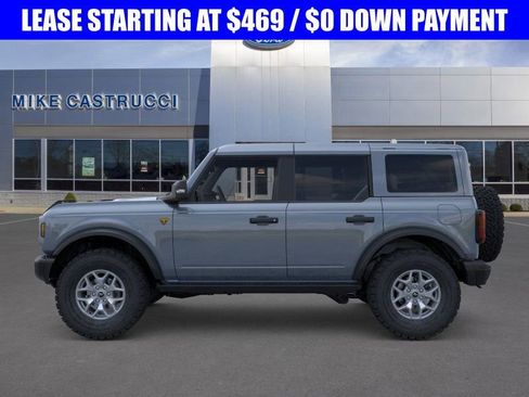 New 2025 Ford Bronco Badlands image 3