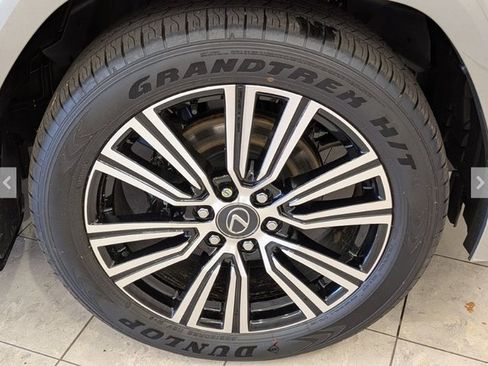 New 2026 Lexus LX 700h Luxury w/ Appearance Package image 7