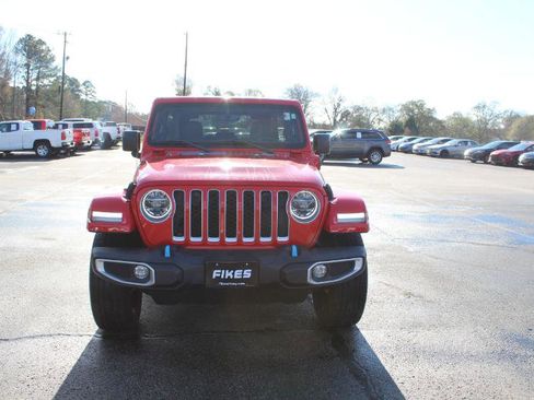 Used 2022 Jeep Wrangler Unlimited Sahara w/ Cold Weather Group image 3