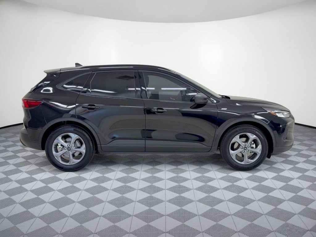Certified 2025 Ford Escape ST-Line FWD image 8