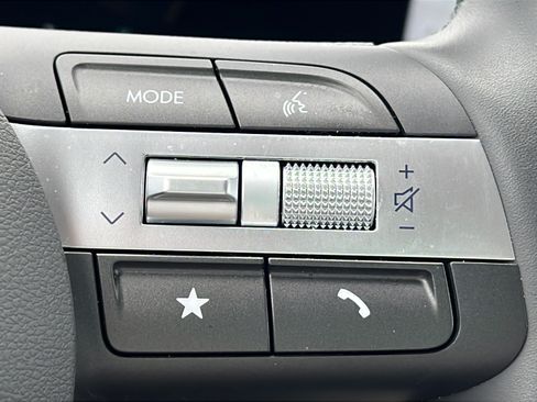 Certified 2024 Hyundai Kona SEL w/ Convenience Package FWD image 21