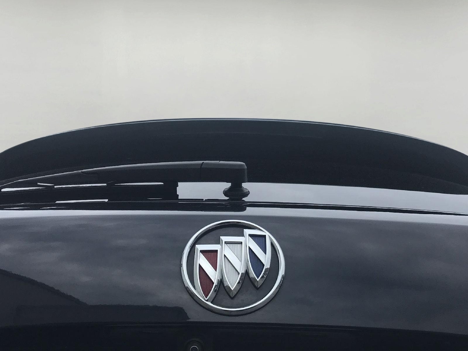 Used 2021 Buick Envision Essence w/ Technology Package I AWD/4WD image 24