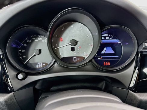 New 2026 Porsche Macan S AWD/4WD image 17