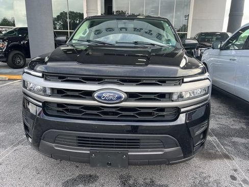 Used 2024 Ford Expedition XLT AWD/4WD image 12