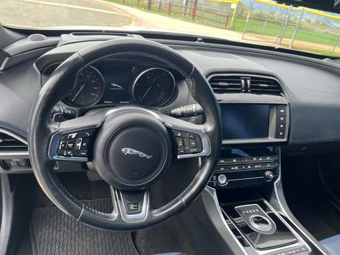 Used 2017 Jaguar XE R-Sport AWD/4WD image 12