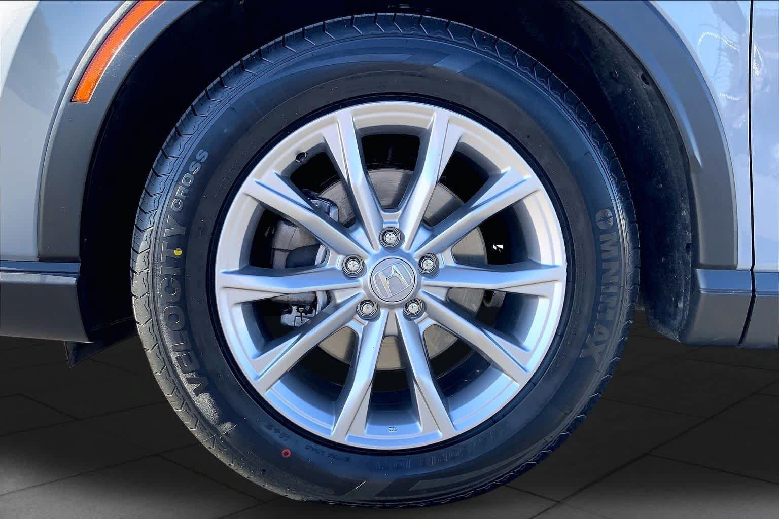 Used 2025 Honda CR-V EX image 10