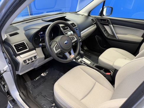 Used 2018 Subaru Forester 2.5i Premium AWD/4WD image 11