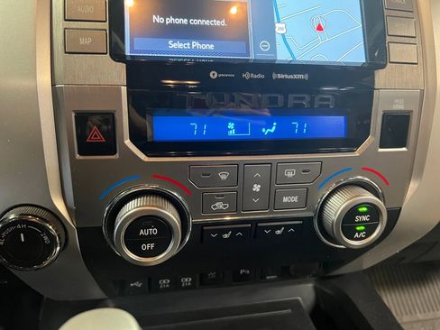 Used 2021 Toyota Tundra Limited w/ Limited Premium Package image 21