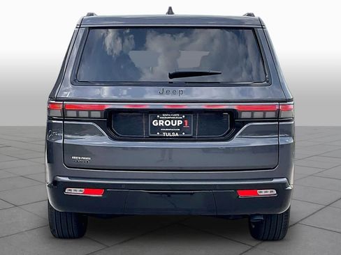 New 2026 Jeep Grand Wagoneer Limited AWD/4WD image 4