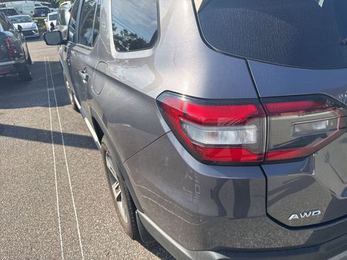 Used 2023 Honda Pilot EX-L image 9