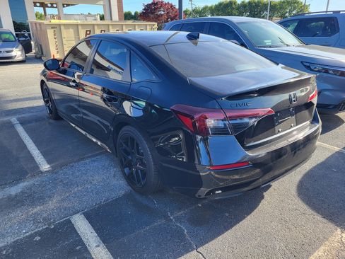 Used 2025 Honda Civic Sport image 6