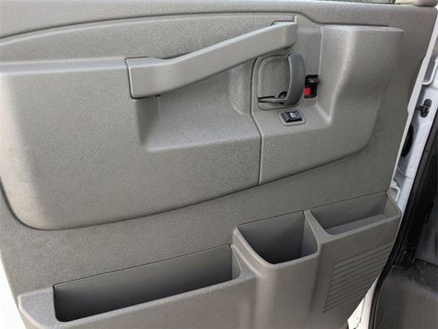 New 2024 Chevrolet Express 3500 w/ Power Convenience Package image 9