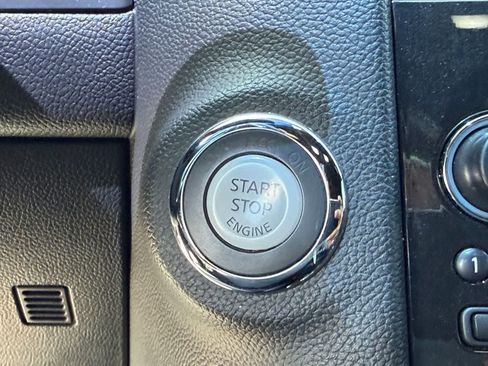 Used 2016 INFINITI QX70 2WD w/ Premium Package image 16