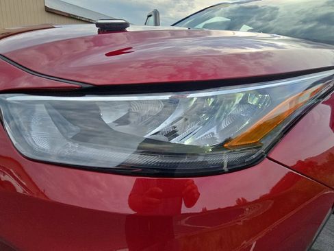 Used 2020 Toyota Highlander XLE AWD/4WD image 35