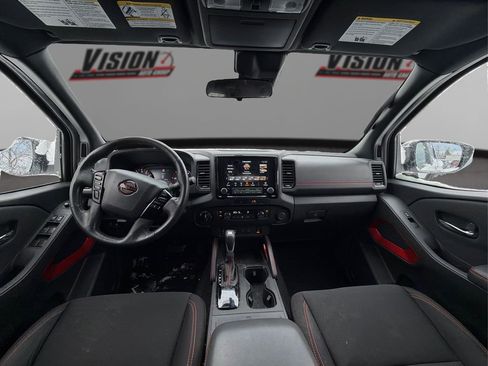 Used 2022 Nissan Frontier PRO-4X image 12
