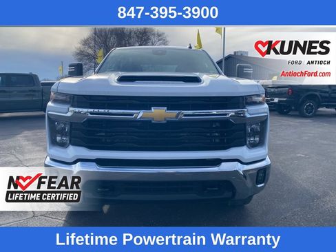 Used 2025 Chevrolet Silverado 2500 LT w/ Convenience Package AWD/4WD image 10
