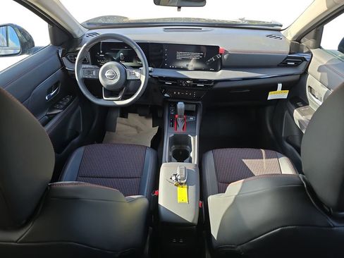 New 2026 Nissan Kicks SR FWD image 12