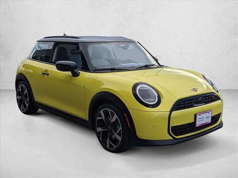 Certified 2025 MINI Cooper S image 3
