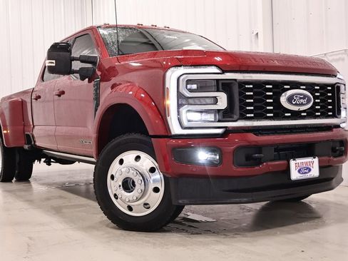Certified 2025 Ford F450 Platinum AWD/4WD image 46