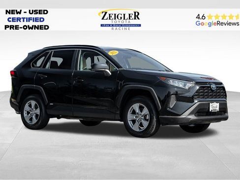 Used 2022 Toyota RAV4 LE AWD/4WD image 1
