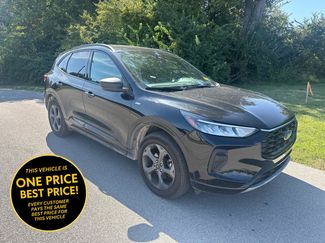Used 2024 Ford Escape ST-Line w/ Tech Pack #1 AWD/4WD video 1