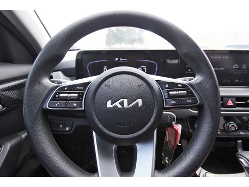 Used 2024 Kia Seltos LX AWD/4WD image 17