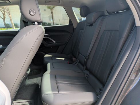 Certified 2025 Audi Q5 Premium Plus w/ Premium Plus AWD/4WD image 30
