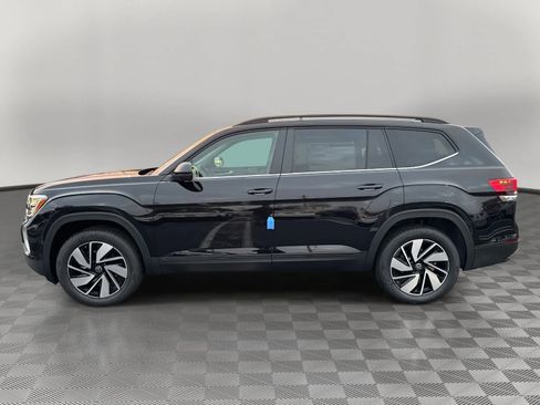 New 2026 Volkswagen Atlas SE image 6