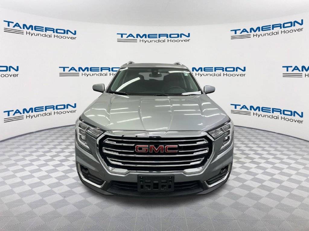 Used 2024 GMC Terrain SLT AWD/4WD image 8