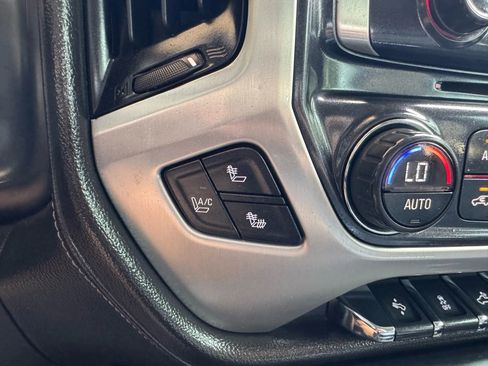 Used 2015 GMC Sierra 1500 SLT w/ SLT Crew Cab Value Package image 28