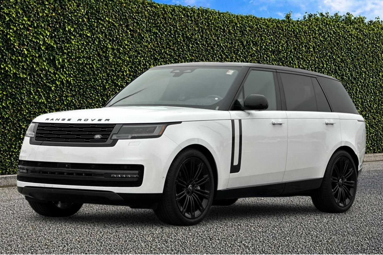 Used 2024 Land Rover Range Rover Long Wheelbase SE AWD/4WD image 8