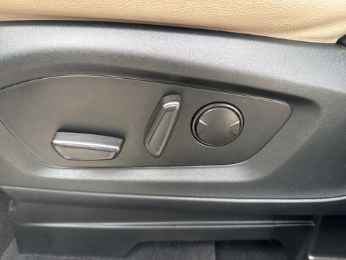 Used 2021 Ford Explorer Limited RWD image 10