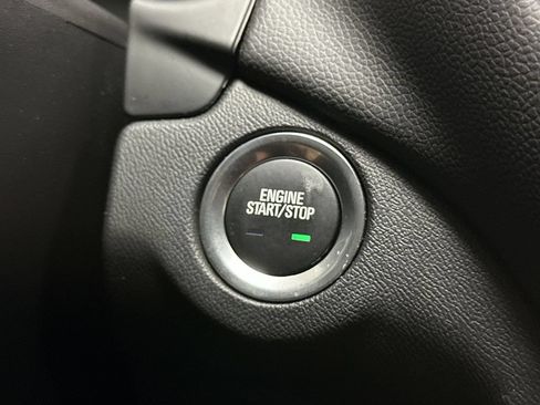 Used 2024 Chevrolet Equinox LT AWD/4WD image 40