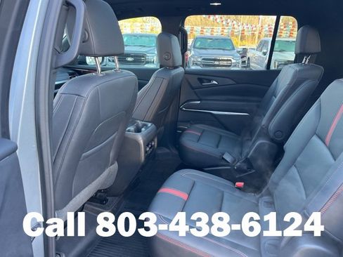 Used 2024 Chevrolet Traverse RS image 12