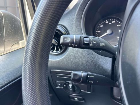 Used 2022 Mercedes-Benz Metris image 22