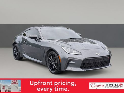 Used 2024 Toyota GR86 Premium RWD image 2