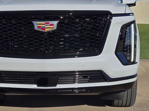 New 2026 Cadillac Escalade Sport w/ Touring Package image 6