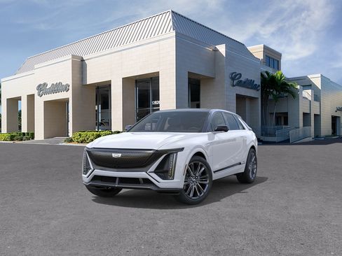 New 2026 Cadillac Lyriq V w/ Exterior Carbon Fiber Package AWD/4WD image 8