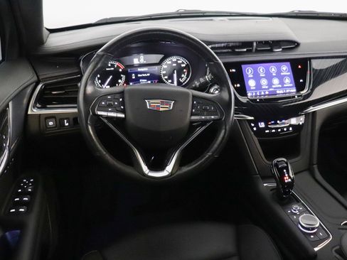 Used 2023 Cadillac XT6 Premium Luxury w/ LPO, Floor Liner Package AWD/4WD image 25