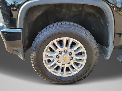 Certified 2023 Chevrolet Silverado 3500 High Country image 30